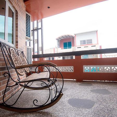 Ripoll'Es Homestay Chishang Buitenkant foto